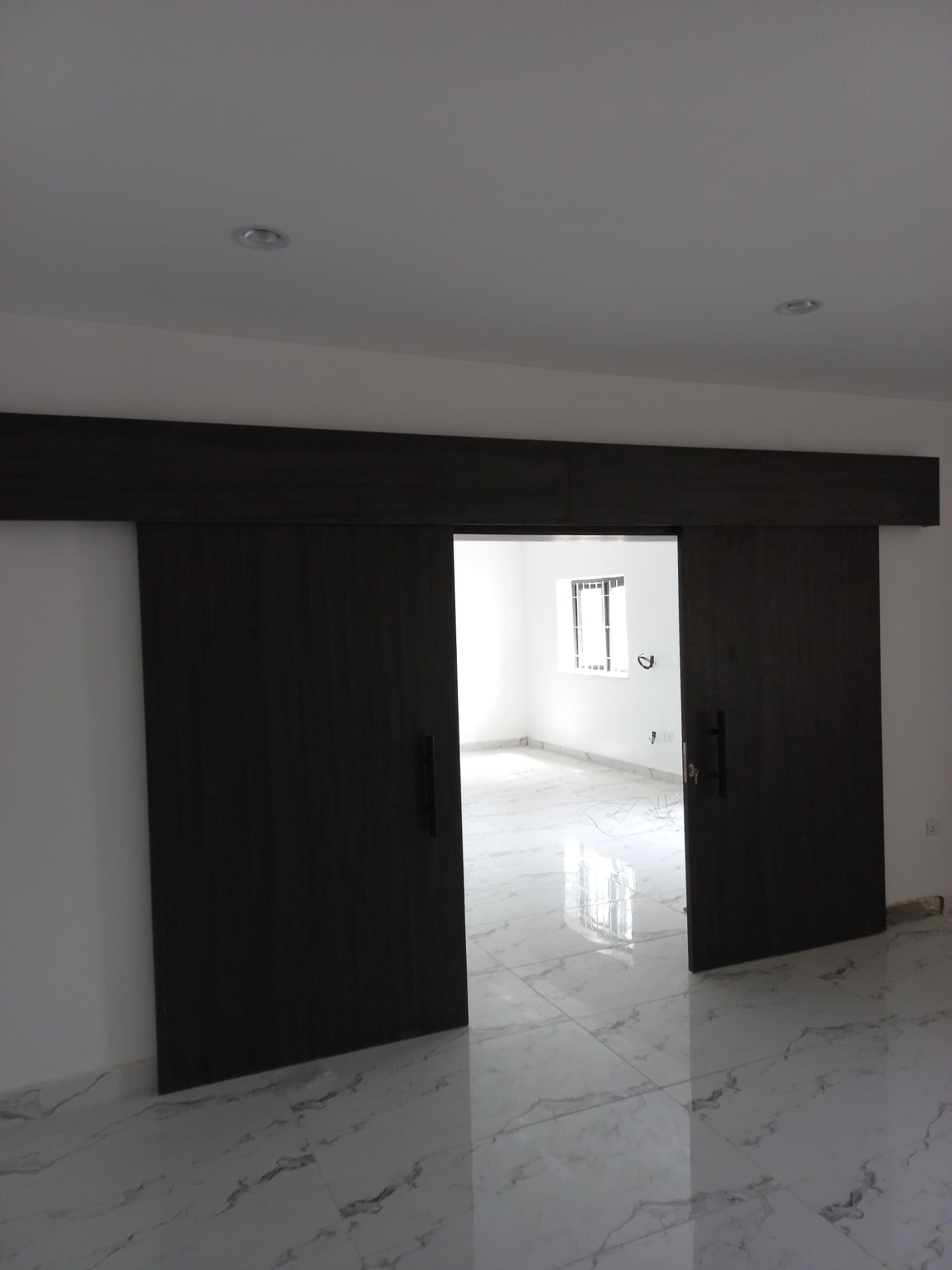 Dark Sliding Doors, temporary portfolio concept